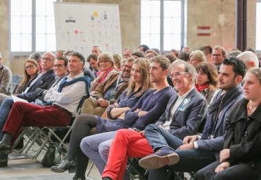 Photo du public lors d'une conférence de l'UNADEV