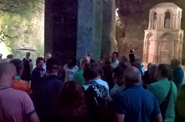 Visite de l'église souterraine d'Aubeterre-sur-Dronne