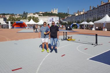 Deux joueurs de blind tennis