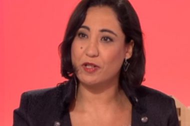 Wahiba Baha, responsable du Centre régional UNADEV Hauts-de-France témoignant sur le plateau de France 3